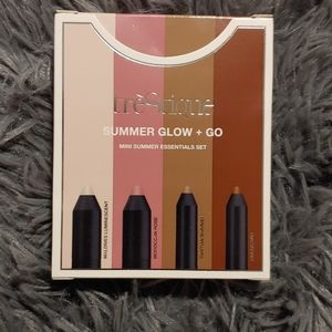 NIB tresStiQue On-the-Go Face Crayon Set